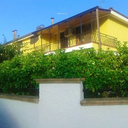 2 Bedrooms At Marina Di Sibari 800 M Away From The Beach With Enclosed Garden Villa Cassano allo Ionio
