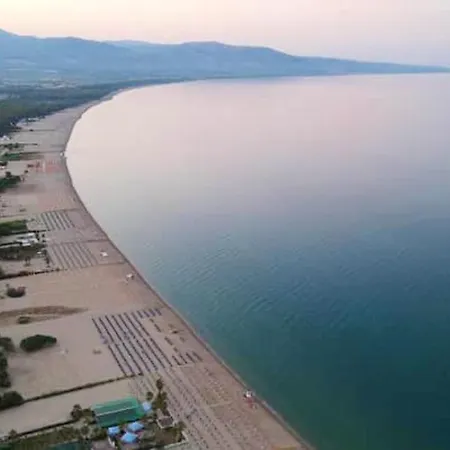 2 Bedrooms At Marina Di Sibari 800 M Away From The Beach With Enclosed Garden