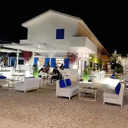 2 Bedrooms At Marina Di Sibari 800 M Away From The Beach With Enclosed Garden