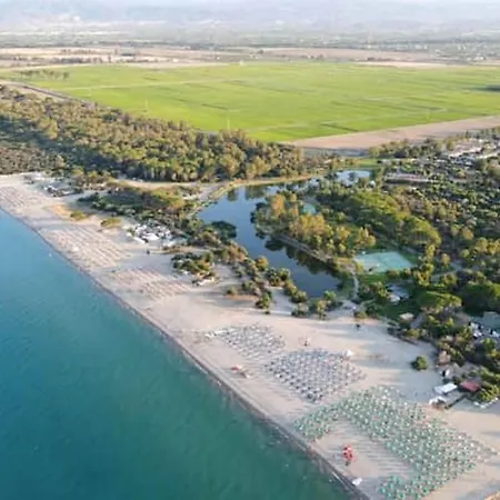 2 Bedrooms At Marina Di Sibari 800 M Away From The Beach With Enclosed Garden * Cassano allo Ionio